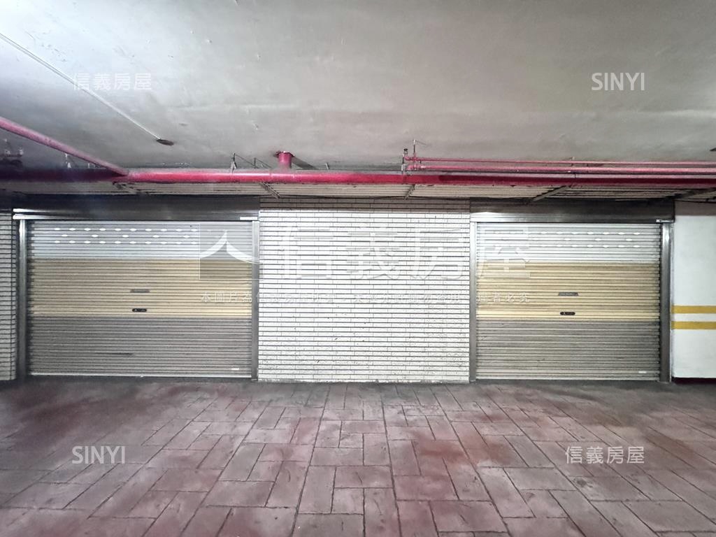 竹北美景車庫採光透天房屋室內格局與周邊環境