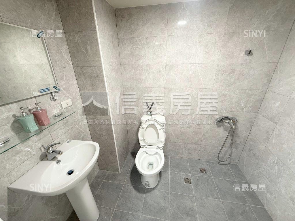 大雅公園精裝電梯三房車位房屋室內格局與周邊環境