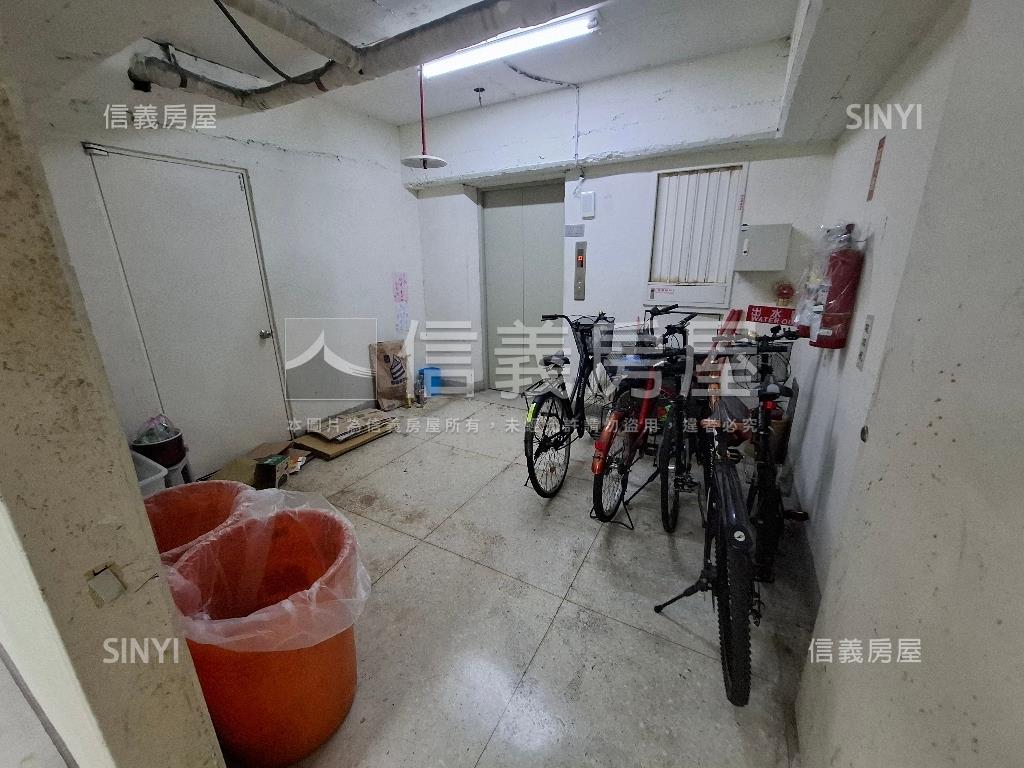 中山國小捷運旁小套房房屋室內格局與周邊環境