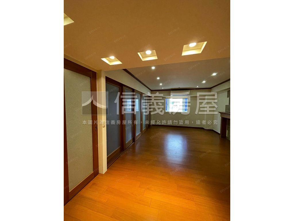 中正國中學區虹邦高樓層房屋室內格局與周邊環境