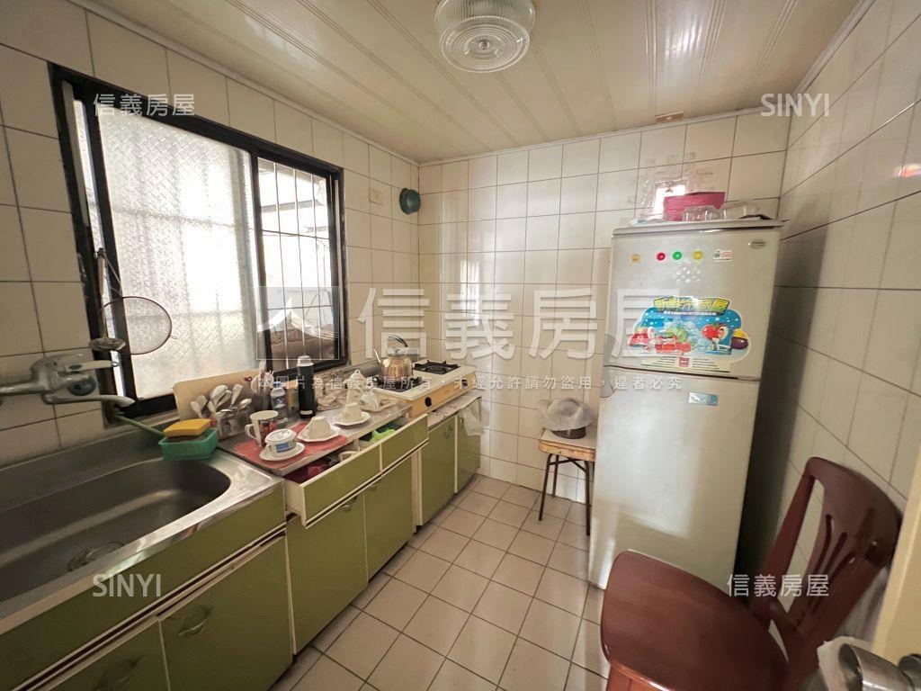 鼎佳使用大空間公寓房屋室內格局與周邊環境