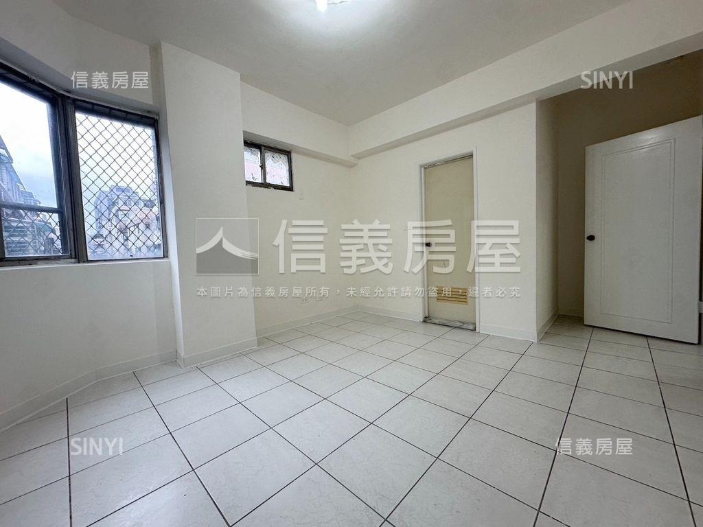 東方巴黎三房稀有釋出房屋室內格局與周邊環境