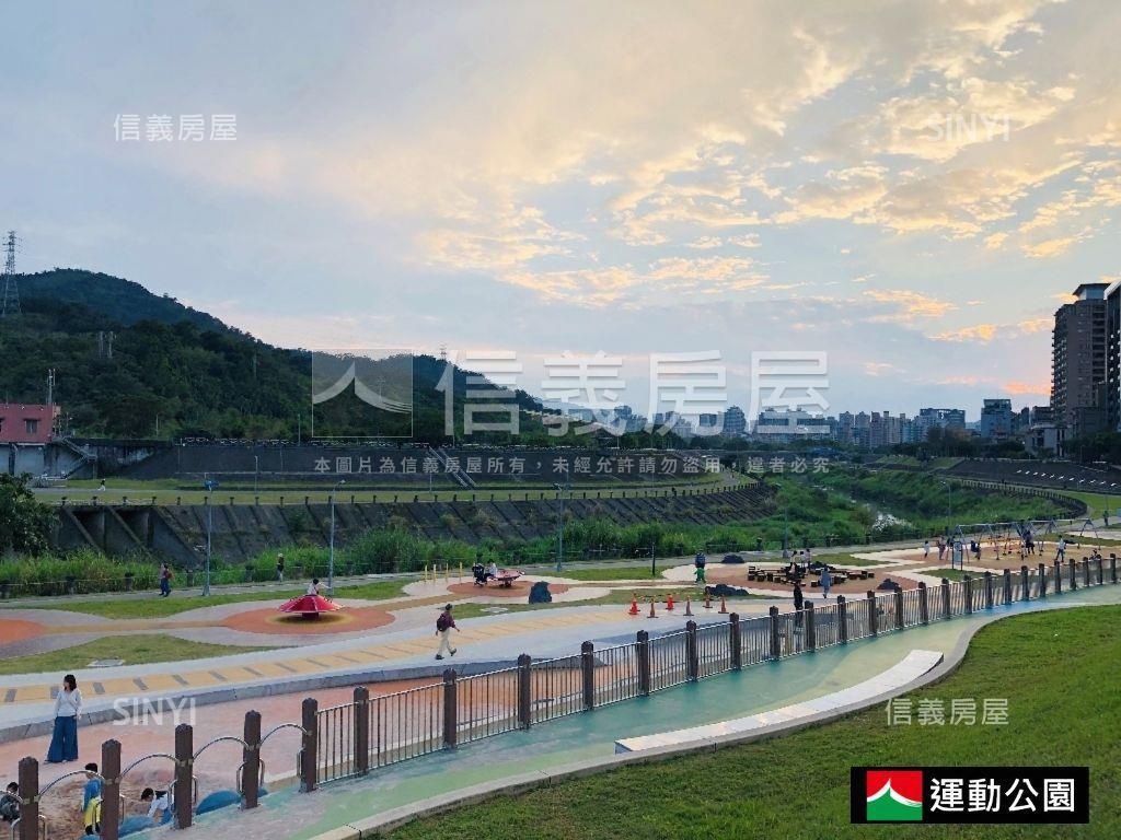 誠售木新路稀有雙層住店房屋室內格局與周邊環境