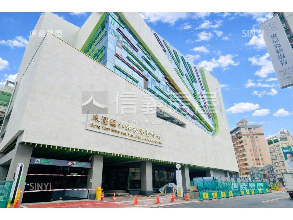 新★萬大捷運頂樓大空間房屋室內格局與周邊環境