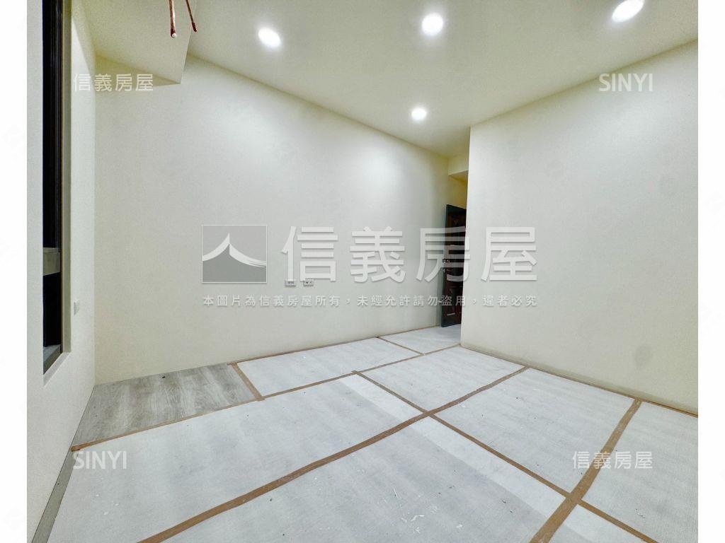 近中興國小景觀三房雙車位房屋室內格局與周邊環境