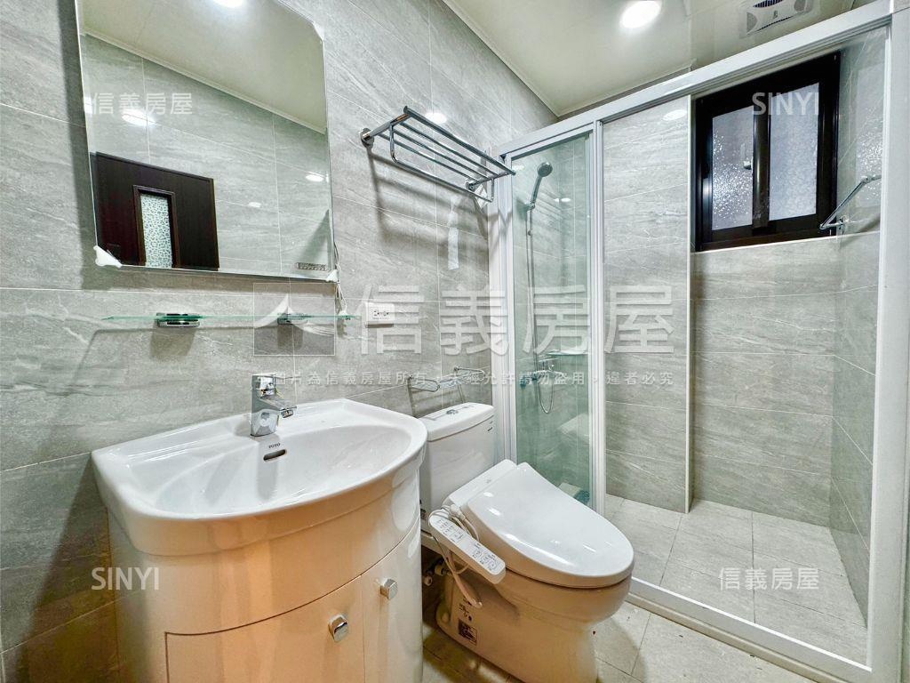 近中興國小景觀三房雙車位房屋室內格局與周邊環境