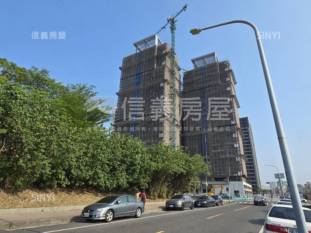國泰ＵＮｉＰＡＲＫ面公園房屋室內格局與周邊環境