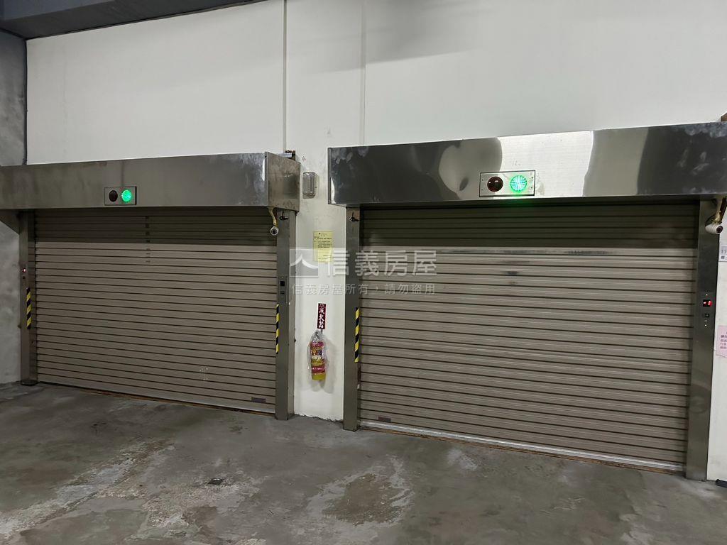 松荷車位ＮＯ．１房屋室內格局與周邊環境