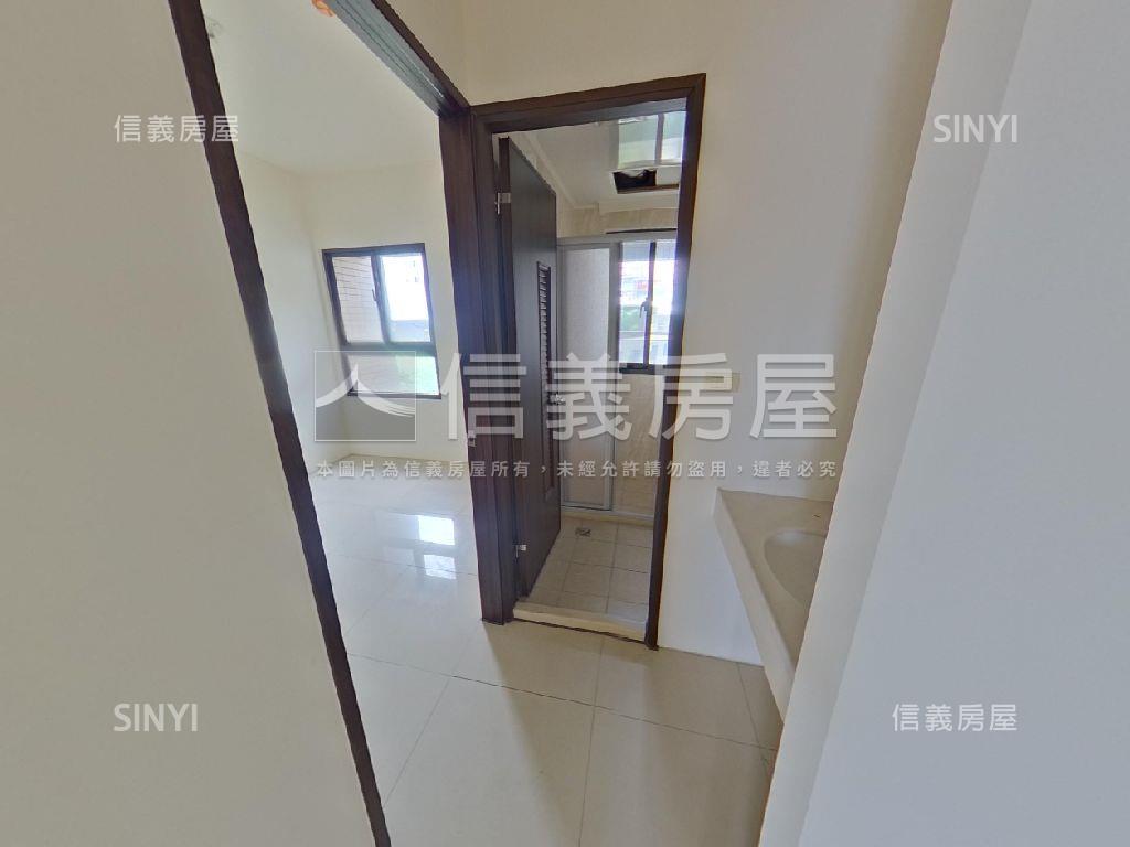 總太春上私藏三房平車房屋室內格局與周邊環境