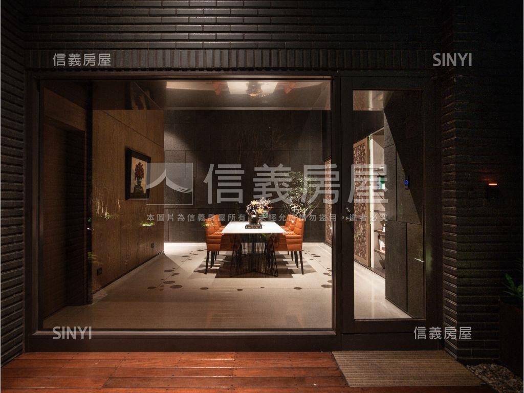 ＶＲ全視野勤美質感高樓房屋室內格局與周邊環境