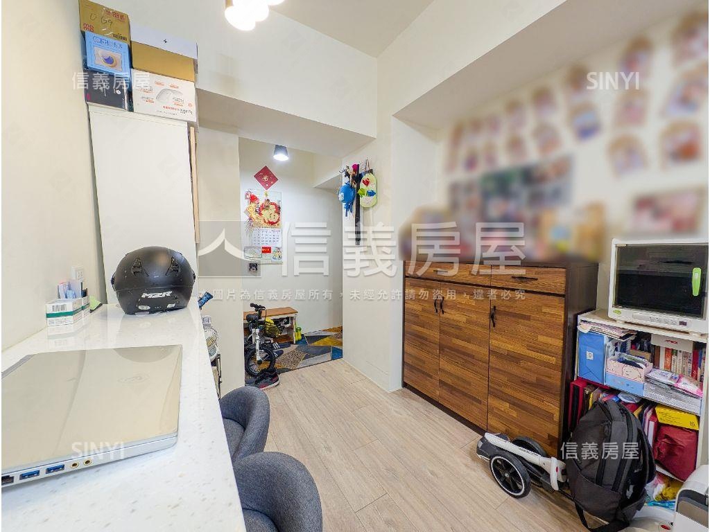 新潤青峰邊間方正兩房房屋室內格局與周邊環境