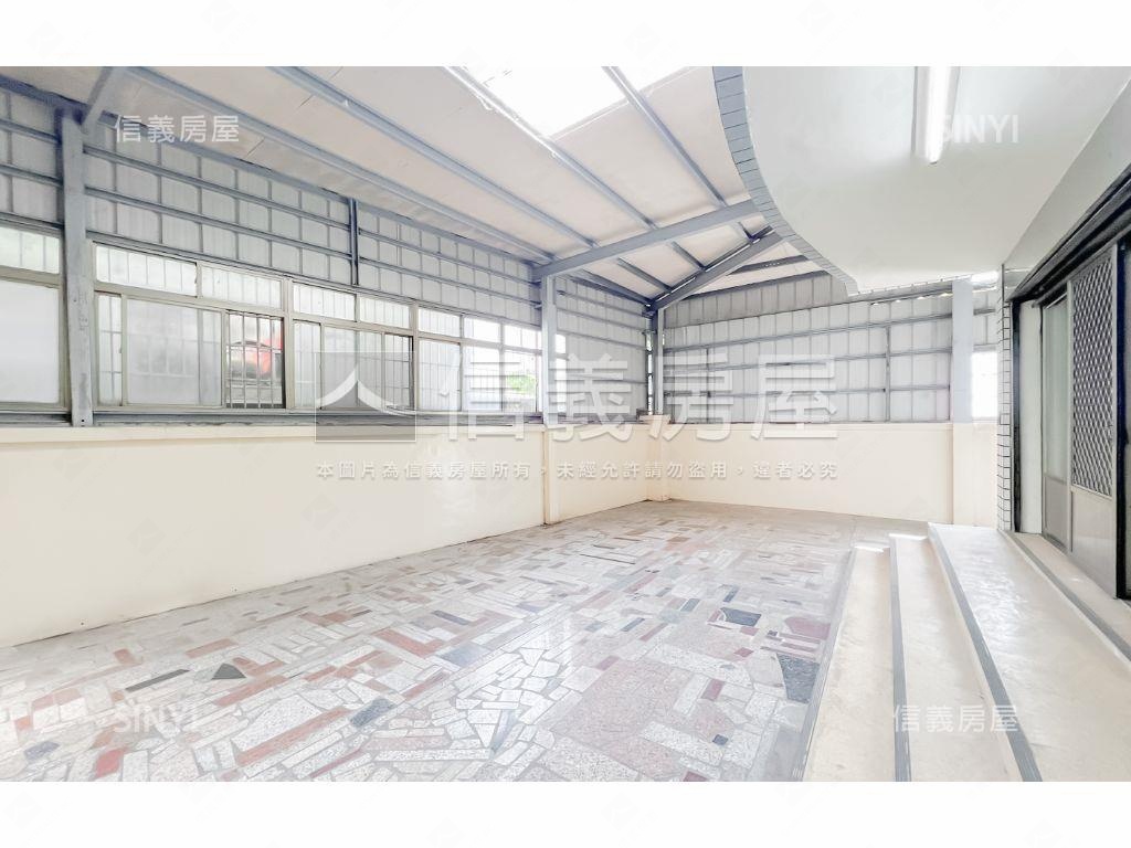適辦公倉儲臨路透天近鬧區房屋室內格局與周邊環境