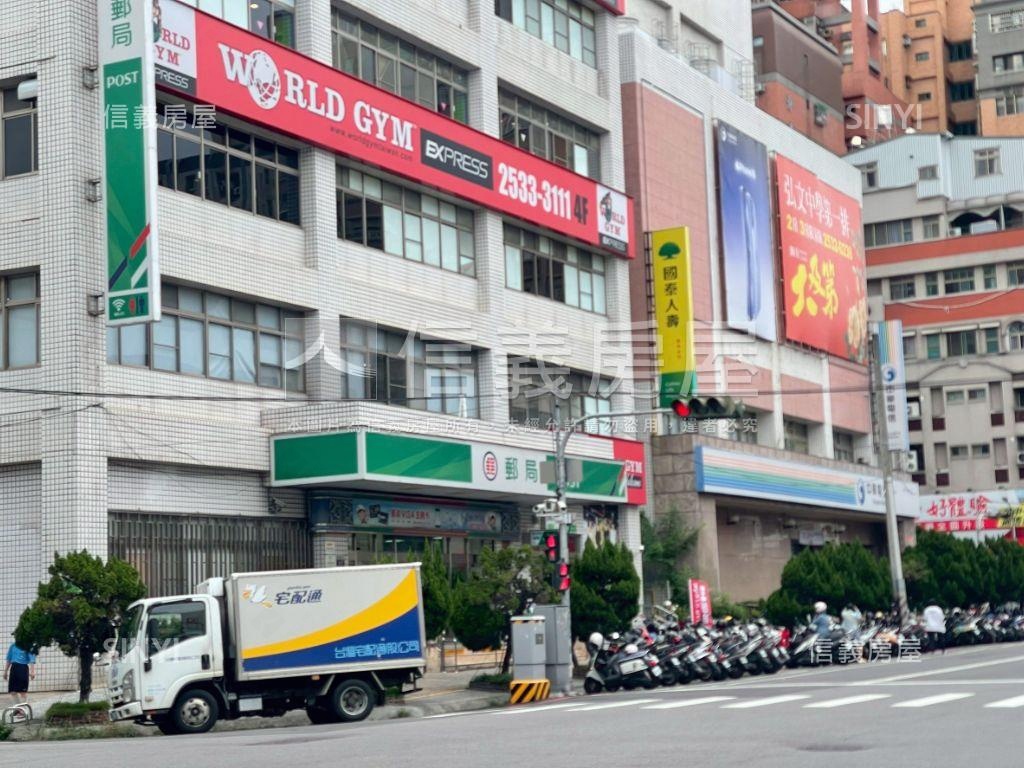 適辦公倉儲臨路透天近鬧區房屋室內格局與周邊環境