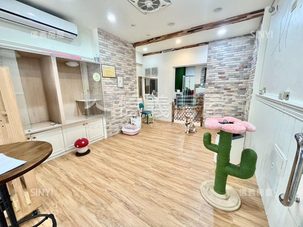 喜洋洋顯眼店面附平車房屋室內格局與周邊環境