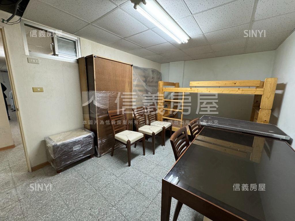 【壓箱釋出】臨沂街一樓房屋室內格局與周邊環境