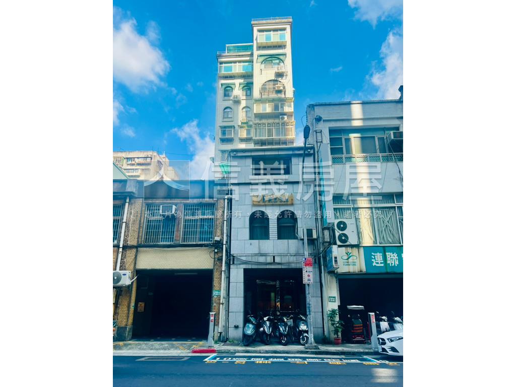 民生西路。稀有百坪金店辦房屋室內格局與周邊環境