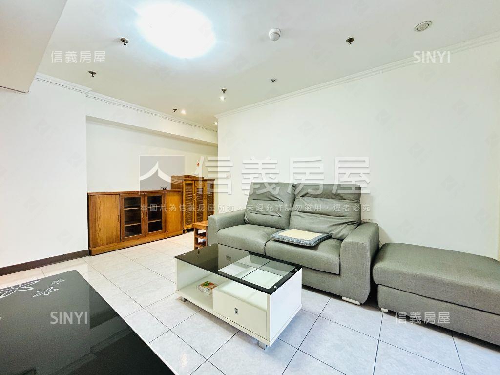 超躍巔峰雙捷運明亮兩房房屋室內格局與周邊環境