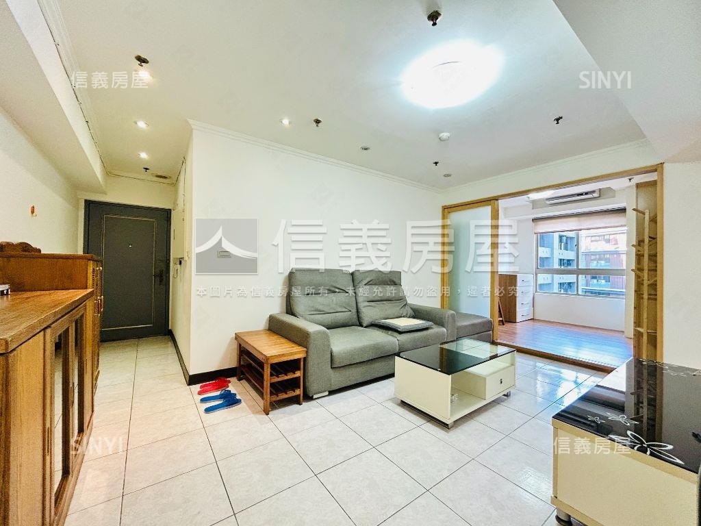 超躍巔峰雙捷運明亮兩房房屋室內格局與周邊環境