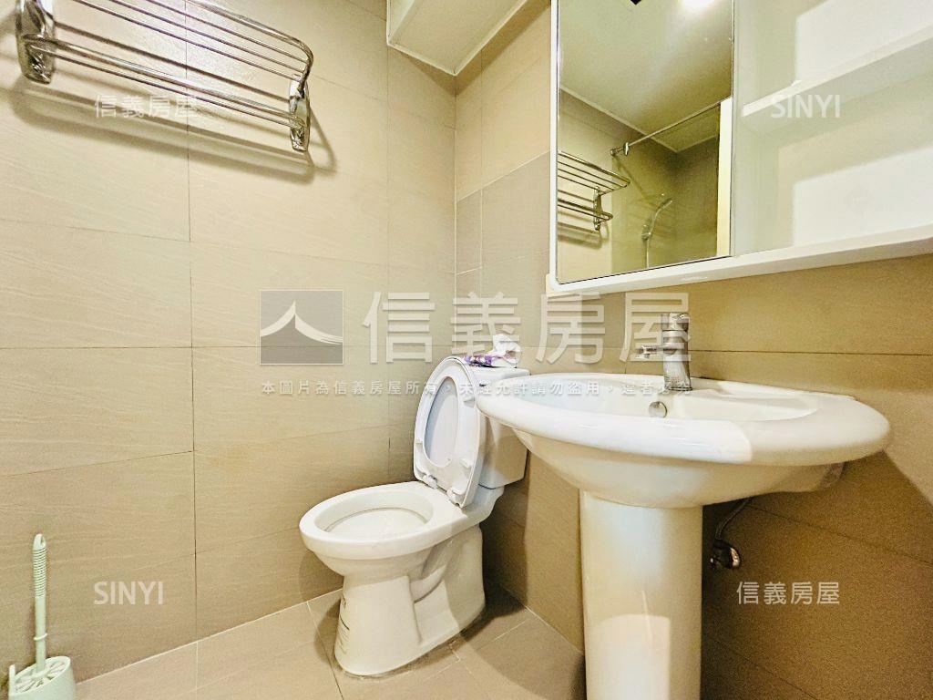 超躍巔峰雙捷運明亮兩房房屋室內格局與周邊環境