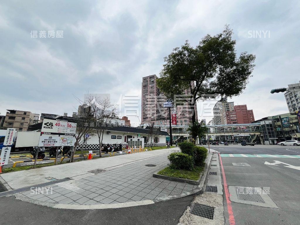 超躍巔峰雙捷運明亮兩房房屋室內格局與周邊環境