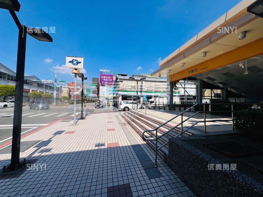 丹鳳捷運站旁透天店面房屋室內格局與周邊環境