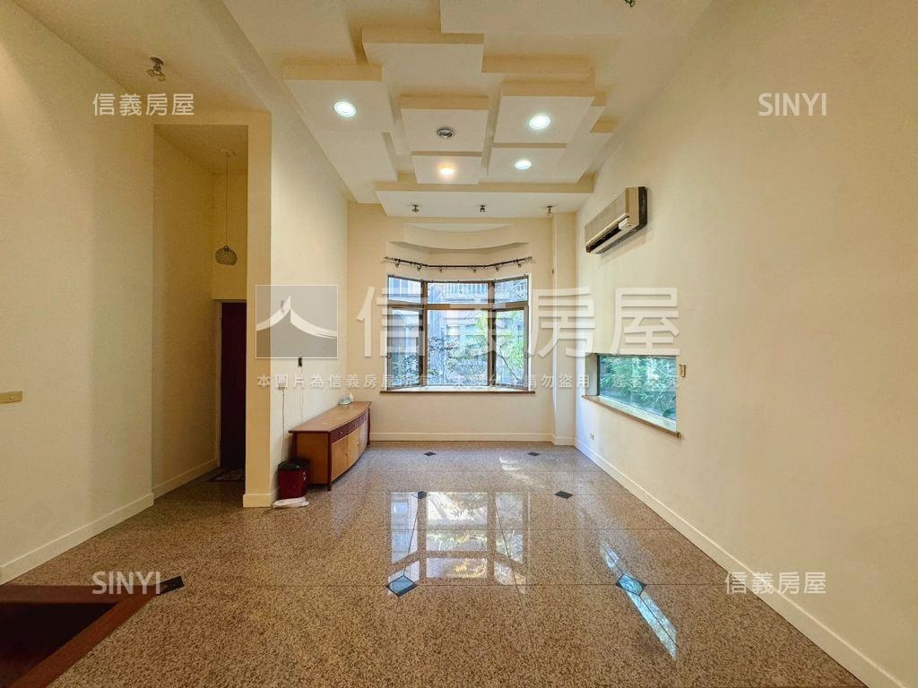 ⭐瓏山林美妝邊間下疊⭐房屋室內格局與周邊環境