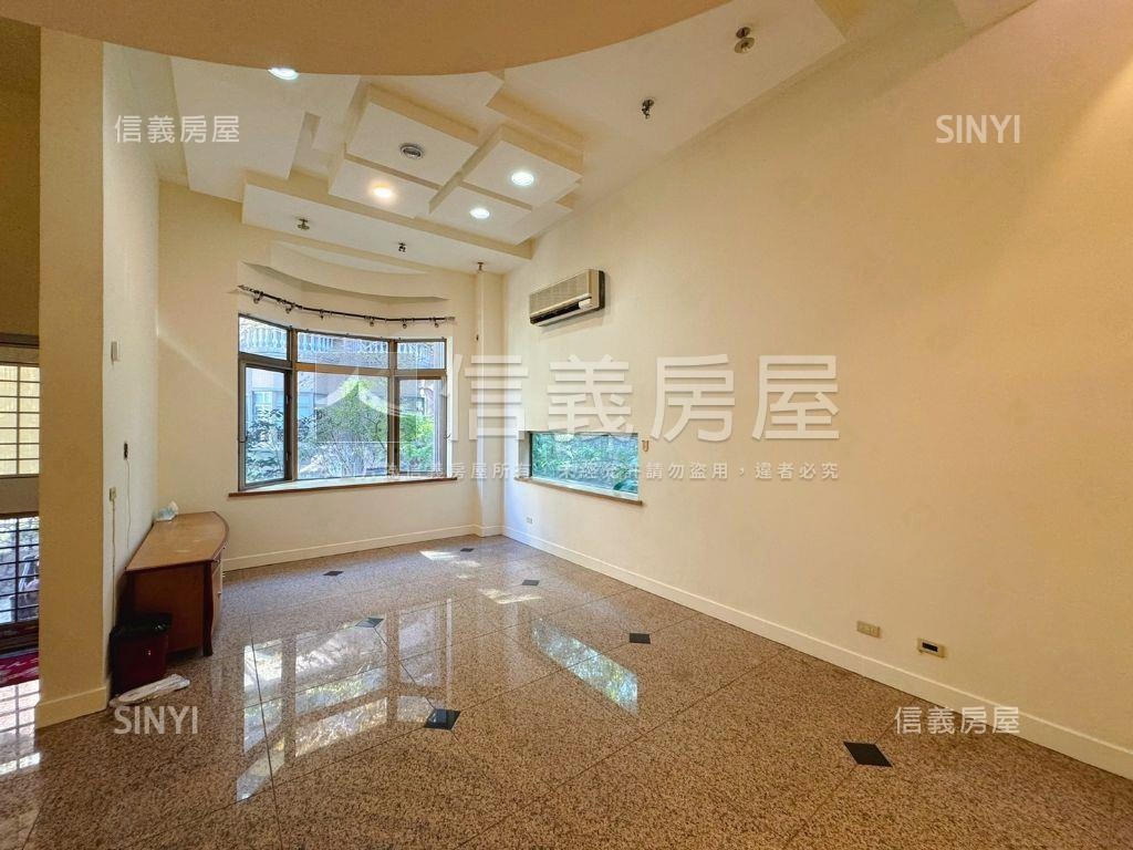 ⭐瓏山林美妝邊間下疊⭐房屋室內格局與周邊環境