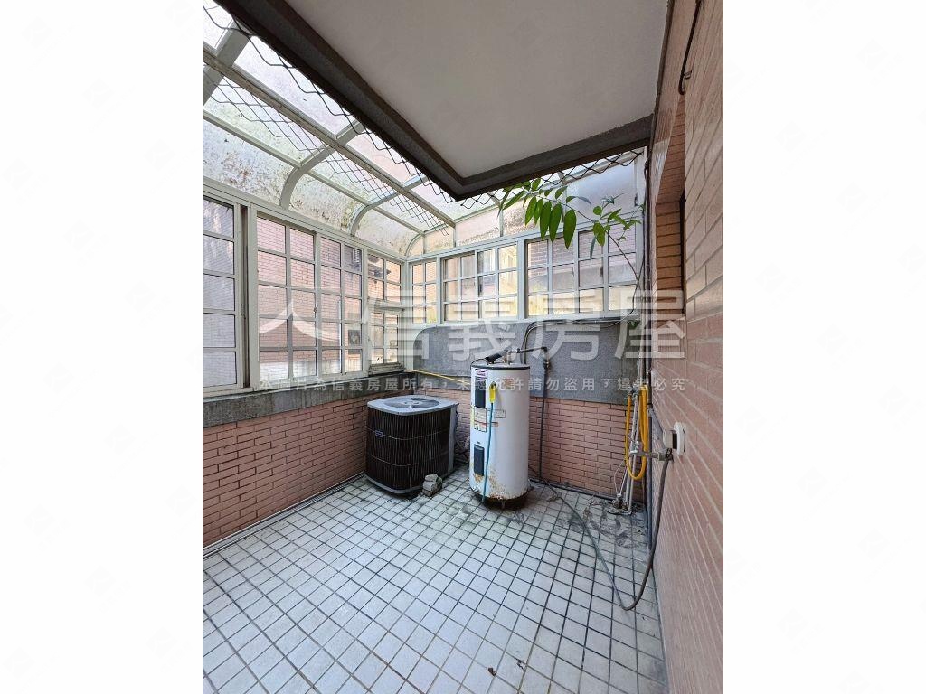 ⭐瓏山林美妝邊間下疊⭐房屋室內格局與周邊環境