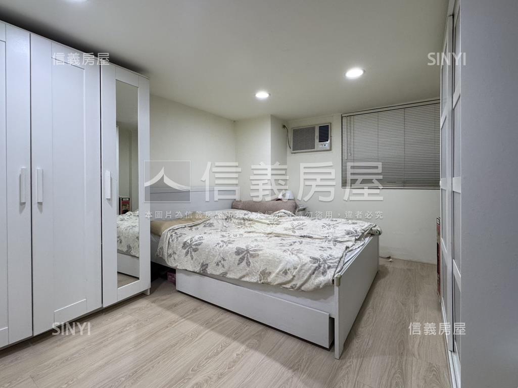 英郡裝潢１＋２房房屋室內格局與周邊環境