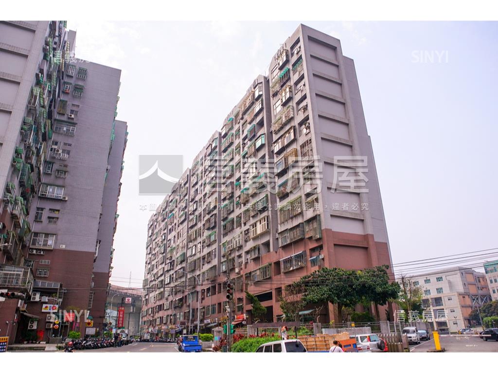 英郡裝潢１＋２房房屋室內格局與周邊環境