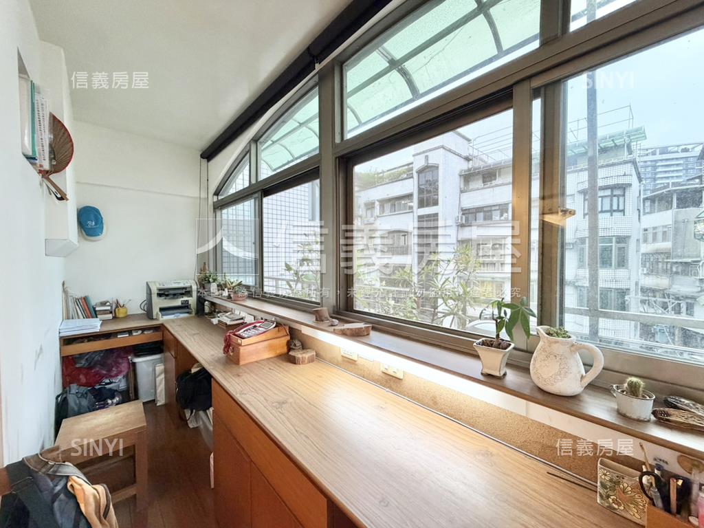 後山埤．玉成公園邊間美寓房屋室內格局與周邊環境