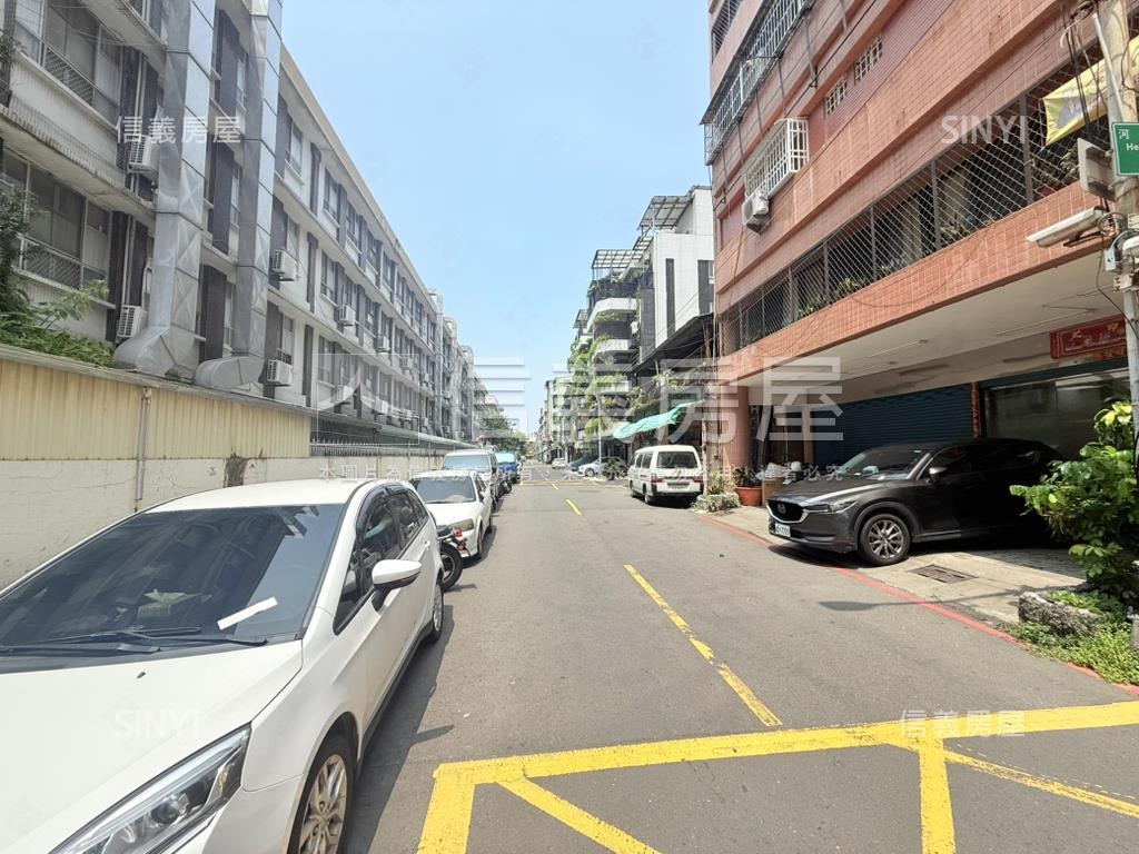 一層一戶四面採光大四房房屋室內格局與周邊環境