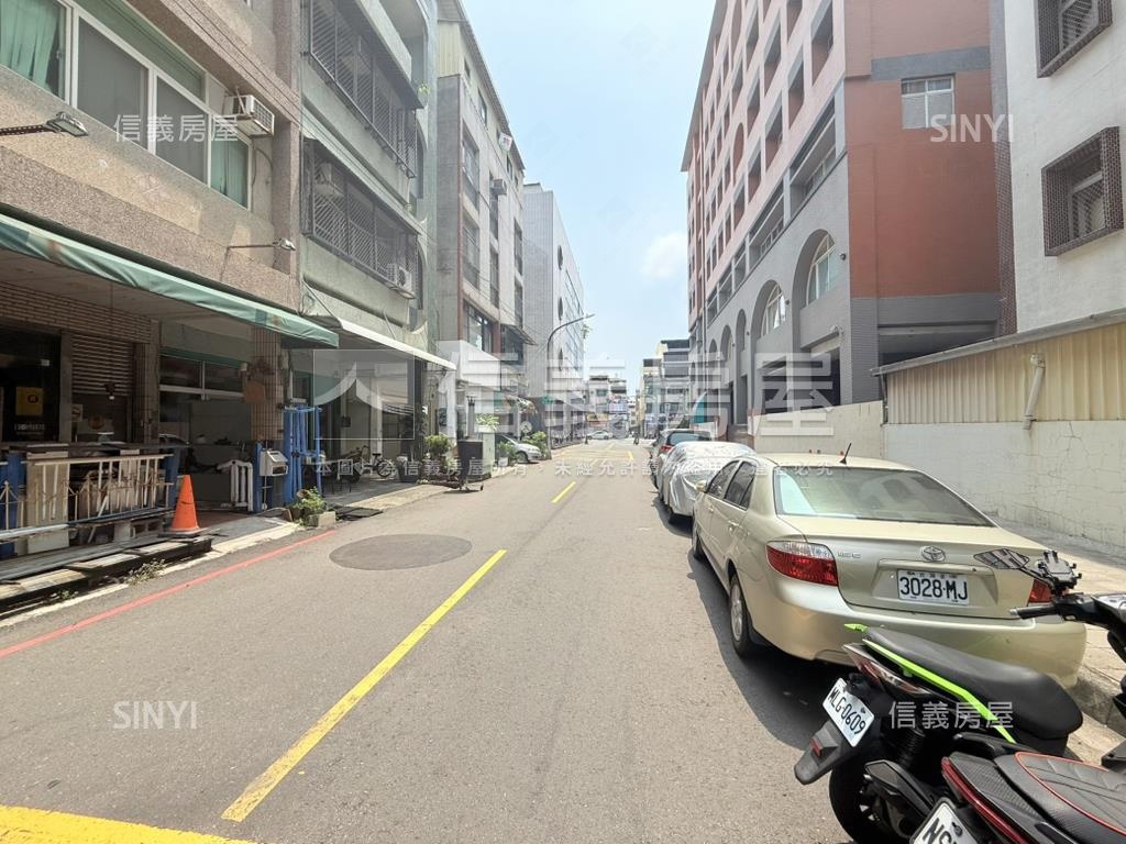 一層一戶四面採光大四房房屋室內格局與周邊環境