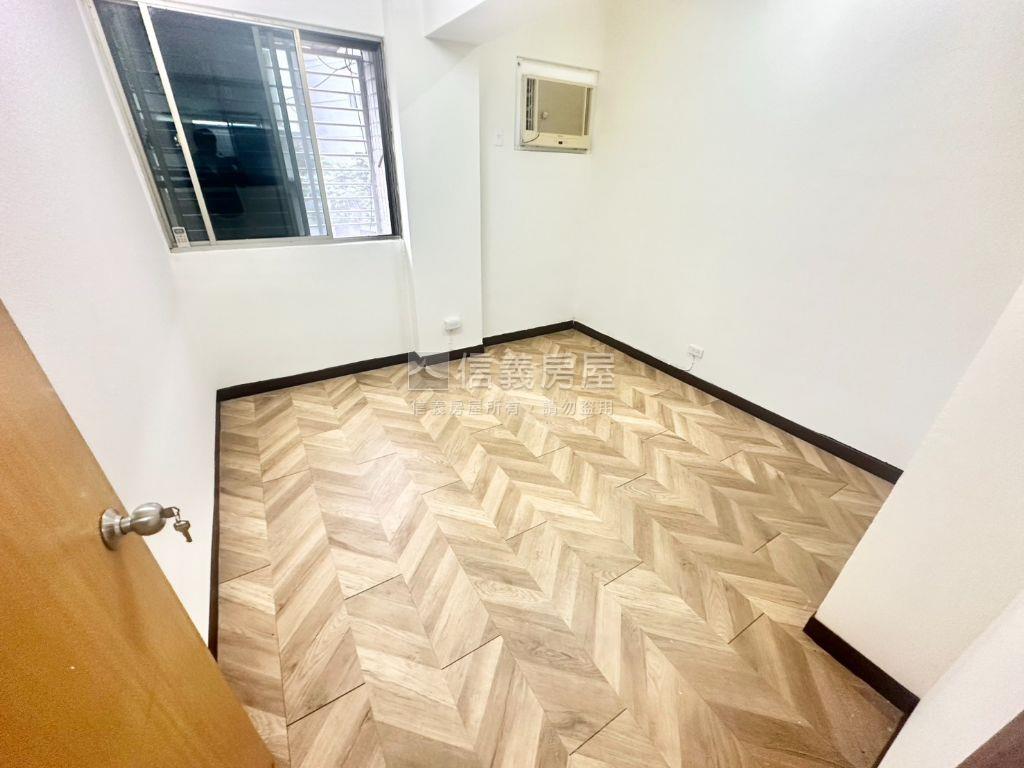 電梯華廈２樓兩房邊間房屋室內格局與周邊環境