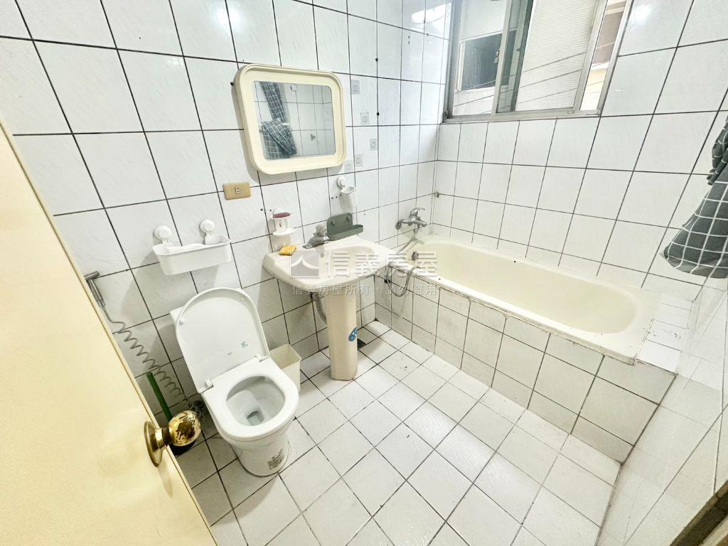 電梯華廈２樓兩房邊間房屋室內格局與周邊環境