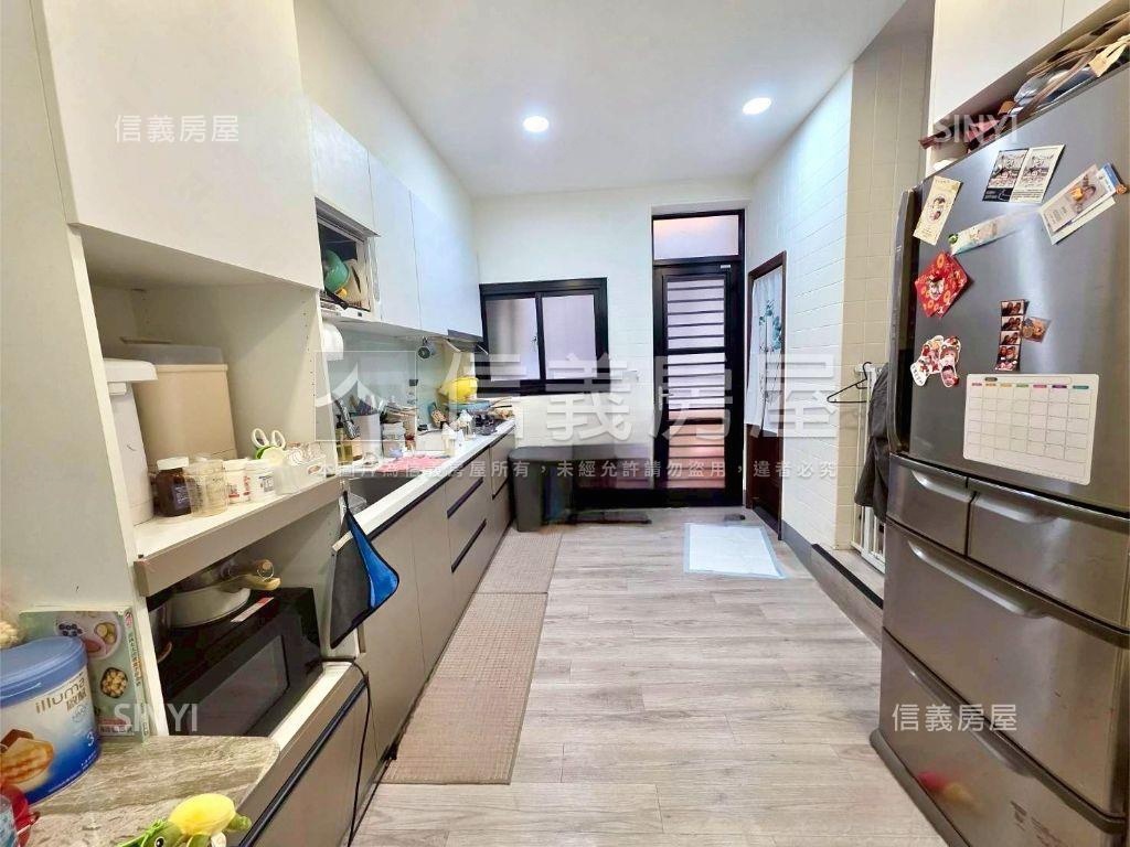 自立正路騎樓透天金店房屋室內格局與周邊環境