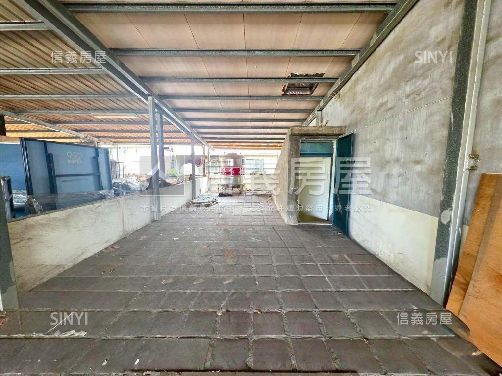 自立正路騎樓透天金店房屋室內格局與周邊環境