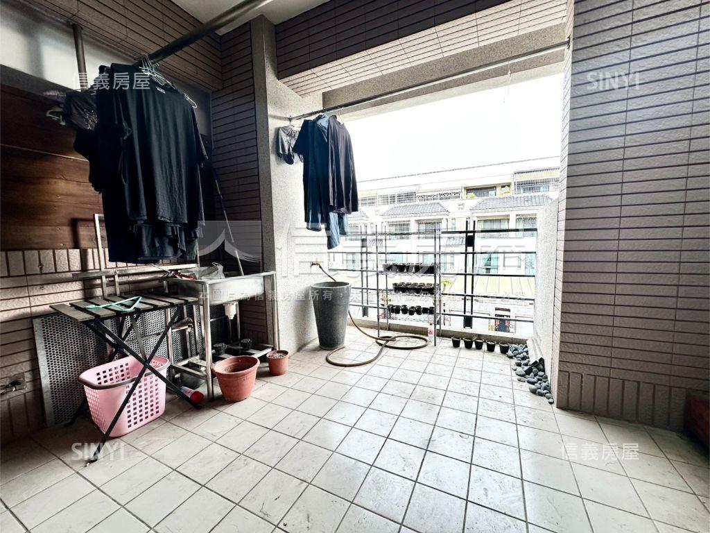 大里重劃區前院花園別墅房屋室內格局與周邊環境