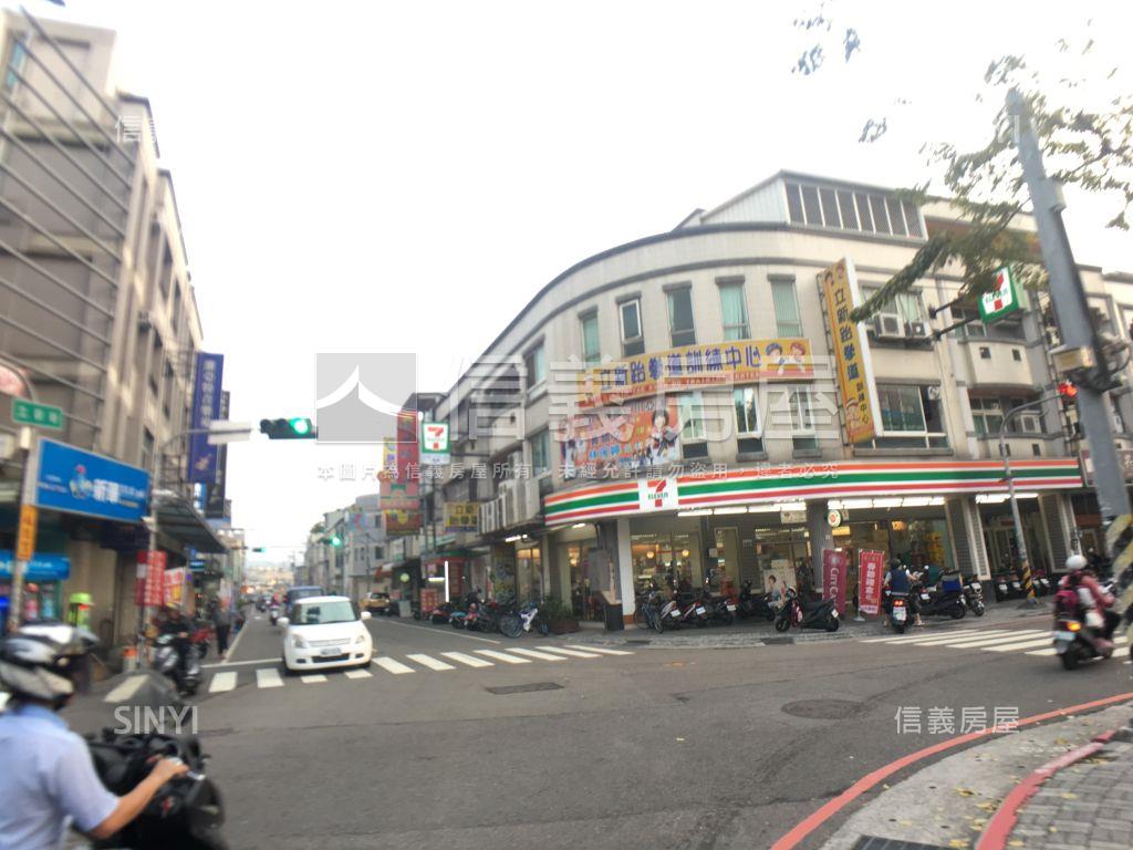 大里重劃區前院花園別墅房屋室內格局與周邊環境