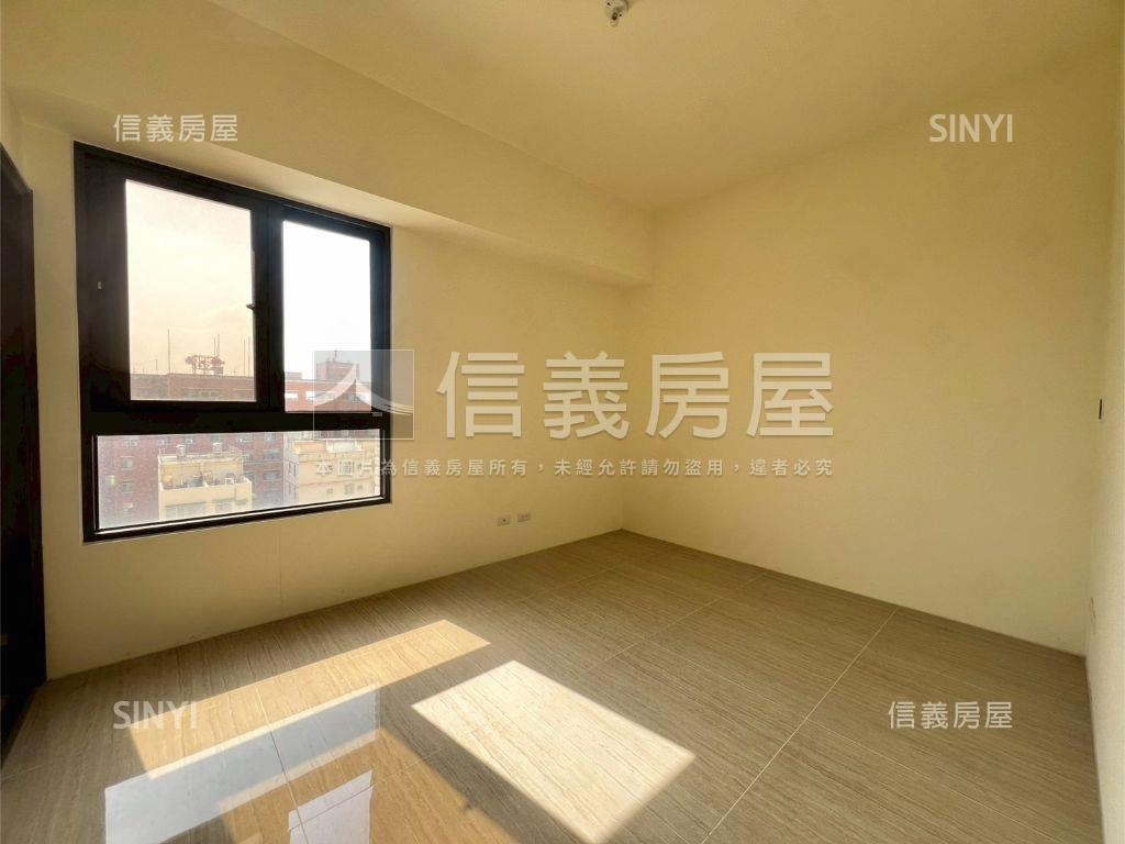 專簽！信義之璽雙車精品宅房屋室內格局與周邊環境
