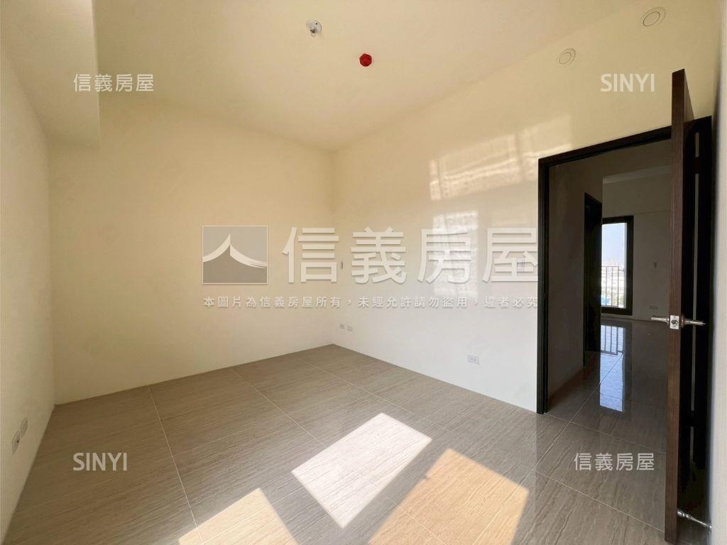 專簽！信義之璽雙車精品宅房屋室內格局與周邊環境