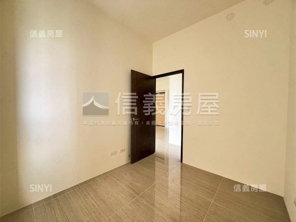專簽！信義之璽雙車精品宅房屋室內格局與周邊環境