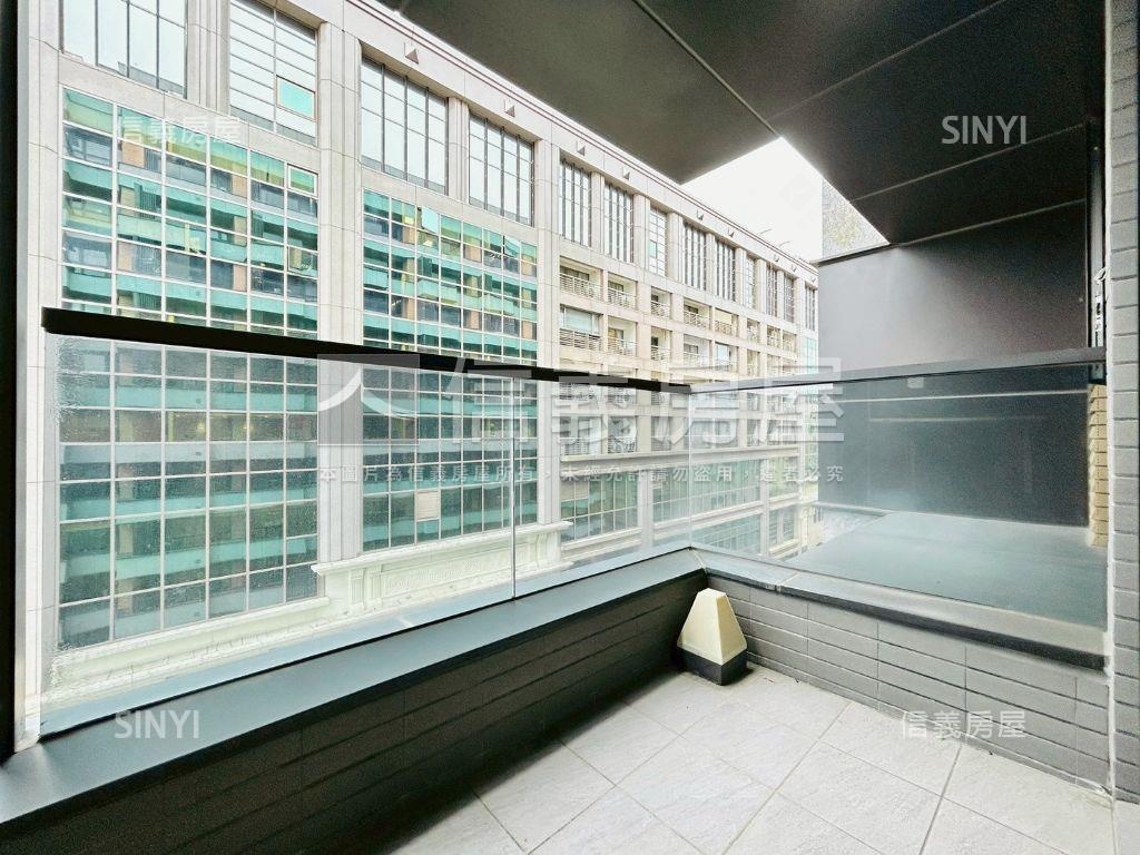 文心日日美美兩房房屋室內格局與周邊環境