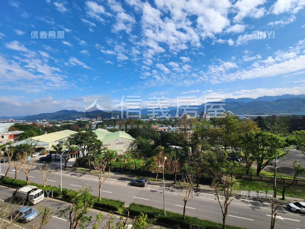 寬闊景觀夏卡爾三房房屋室內格局與周邊環境