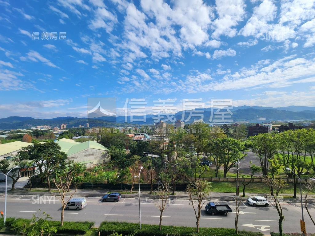 寬闊景觀夏卡爾三房房屋室內格局與周邊環境