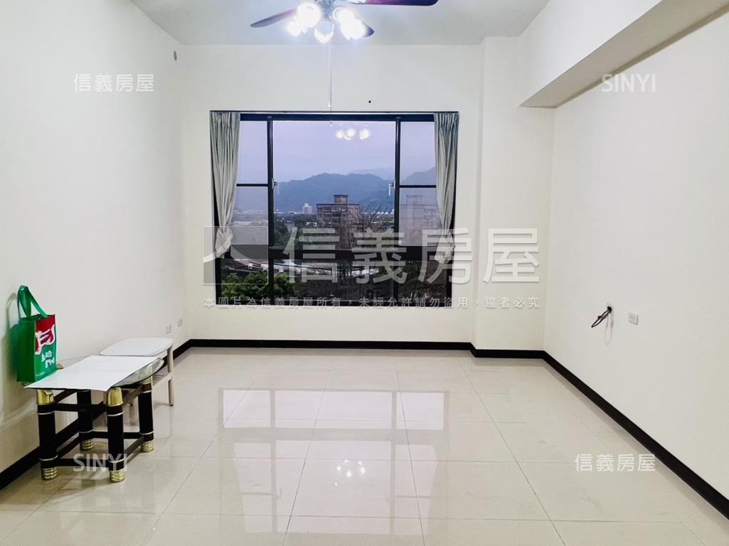 寬闊景觀夏卡爾三房房屋室內格局與周邊環境