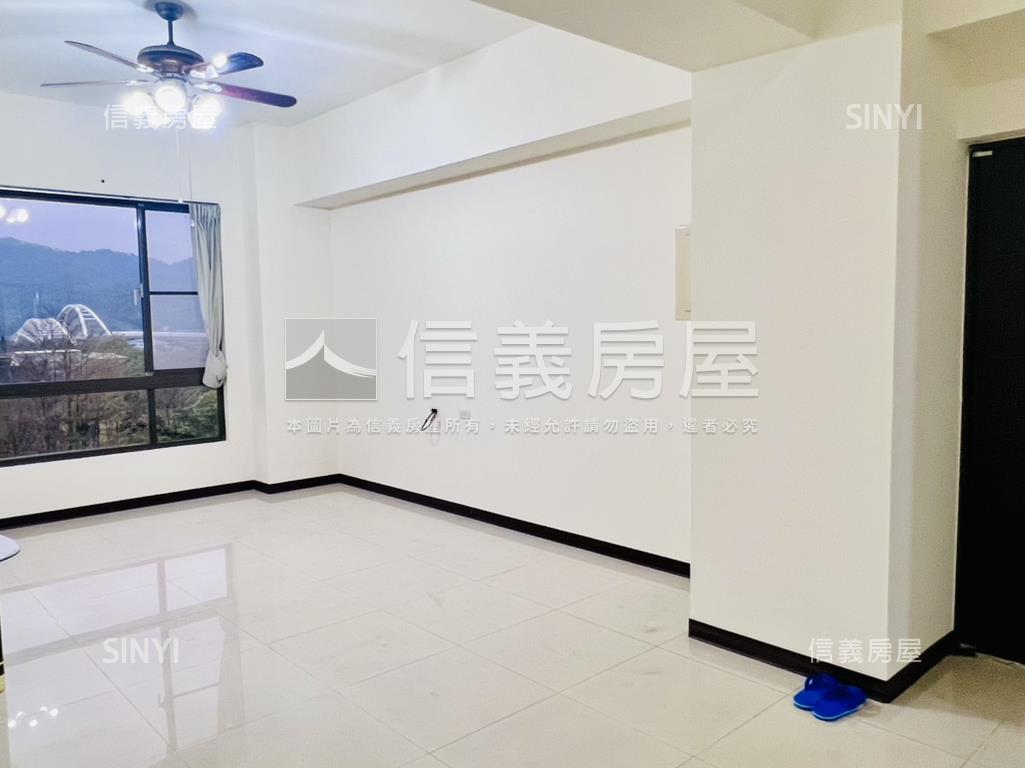 寬闊景觀夏卡爾三房房屋室內格局與周邊環境