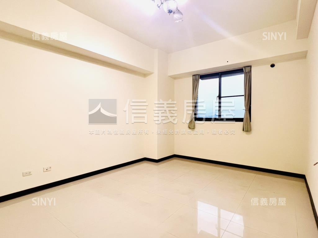 寬闊景觀夏卡爾三房房屋室內格局與周邊環境