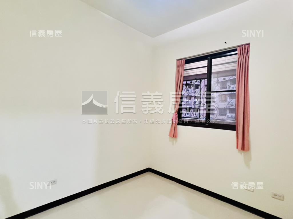 寬闊景觀夏卡爾三房房屋室內格局與周邊環境