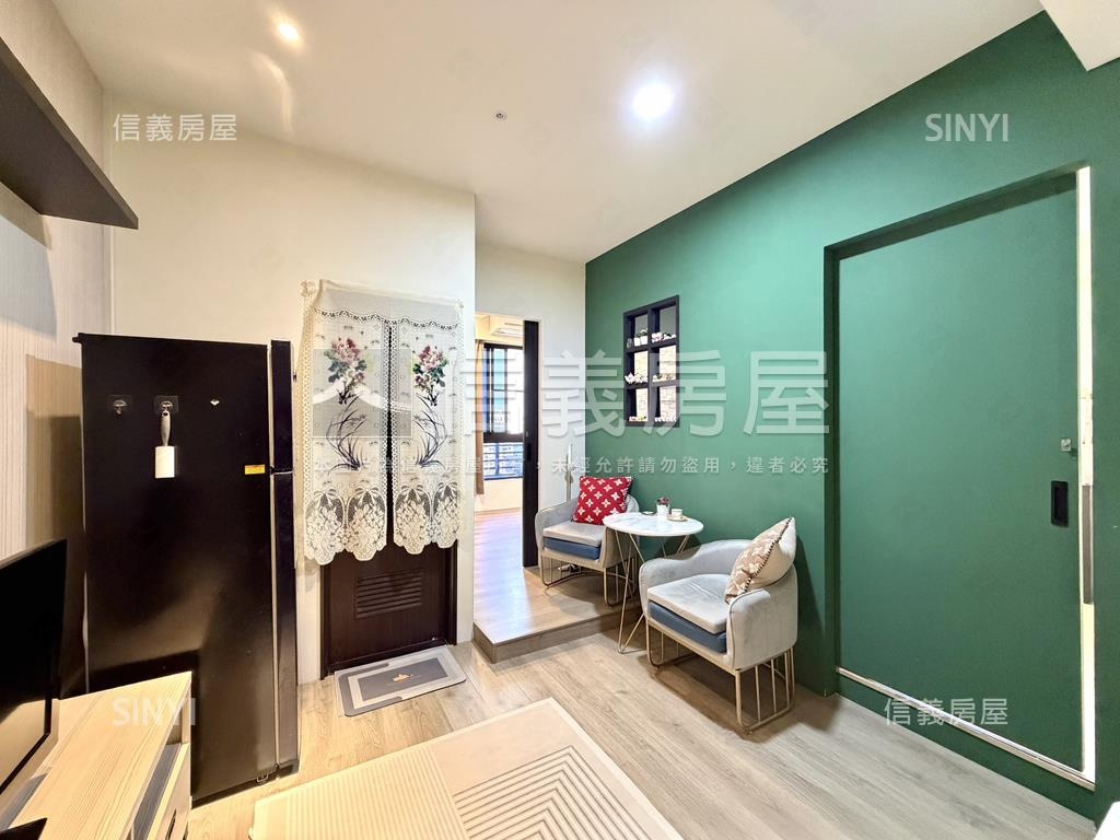 山水晶棧‧溫馨美兩房車位房屋室內格局與周邊環境